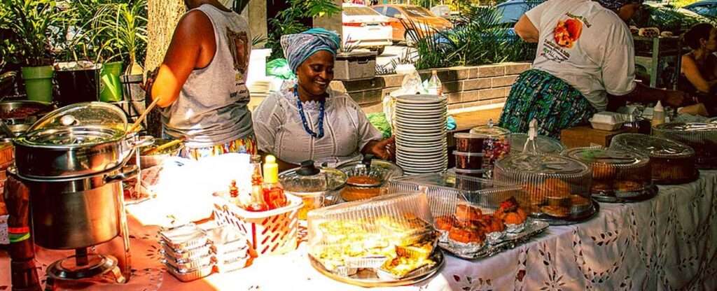 Baianas do Acarajé - Foto:  DiegoL569 – Wikimedia Commons