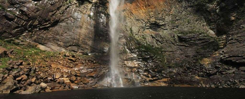 Cachoeira do Tabuleiro em Minas Gerais Cachoeira do Tabuleiro em Minas Gerais