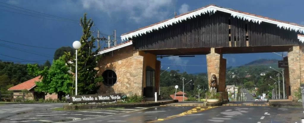 Pórtico da cidade de Monte Verde - Lugares para conhecer em Minas Gerais