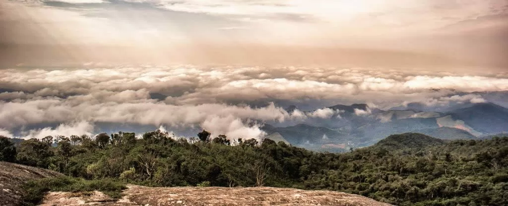 Vista da trilha do Pico Selado Trilhas em Monte Verde Pico Selado