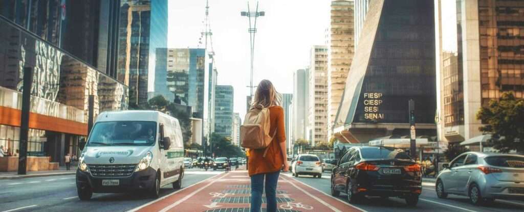 Outubro em São Paulo (SP) Avenida Paulista - São Paulo (SP) - Foto: Guilherme Stecanella – Pexels