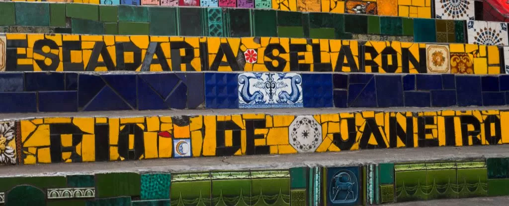 Escadaria Selaron no Rio de Janeiro Escadaria Selaron no Rio de Janeiro - Viajar como pessoa preta