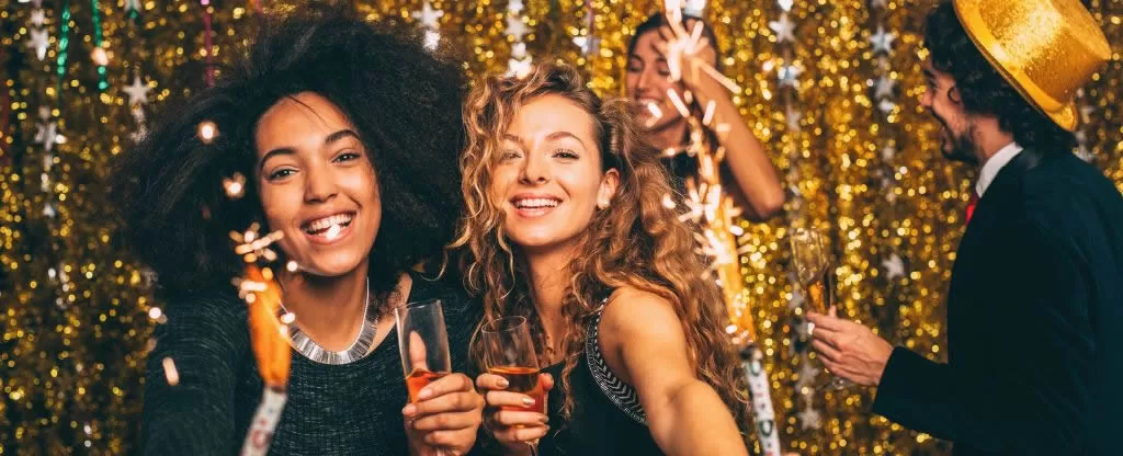 Pessoas festejando Pessoas festejando - Réveillon Rio de Janeiro