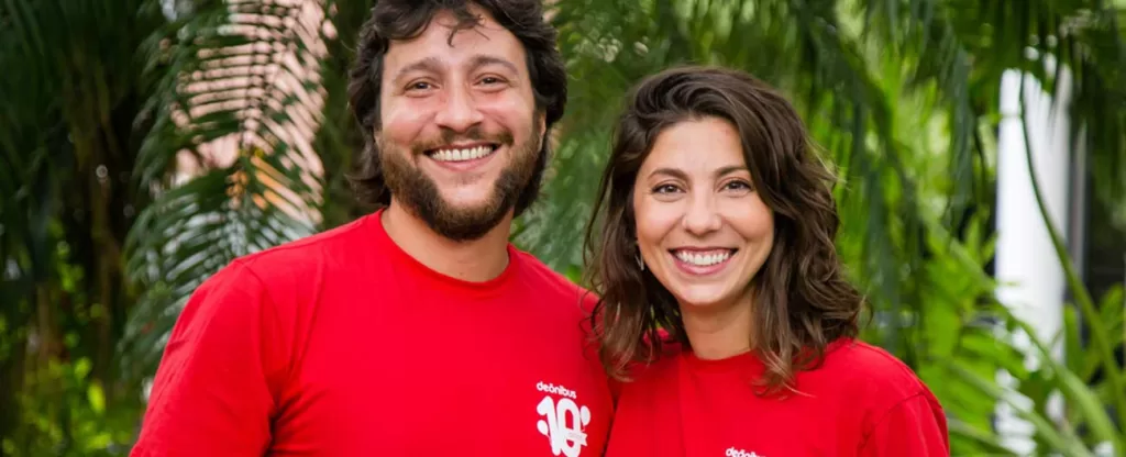 Mariana Malveira e seu irmão Breno- Empreendedorismo na DeÔnibus Mariana Malveira e seu irmão Breno- Empreendedorismo na DeÔnibus