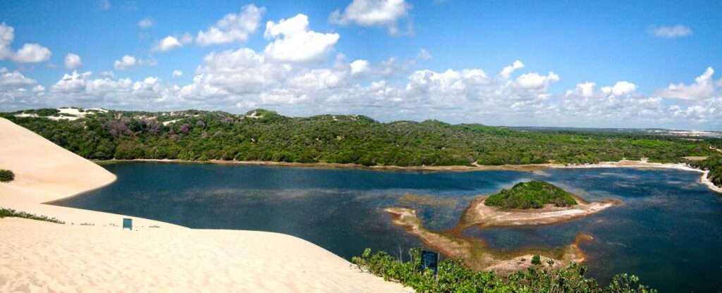 Lagoa de Genipabu - Foto: Leandro Neumann Ciuffo – Wikimedia Commons