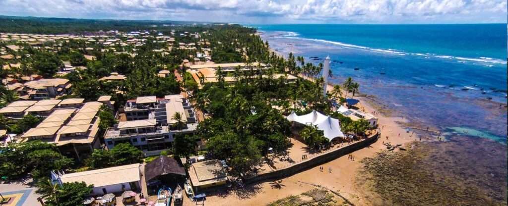 Praia do Forte (BA) - Foto: Cleferson Comarela – Wikimedia Commons