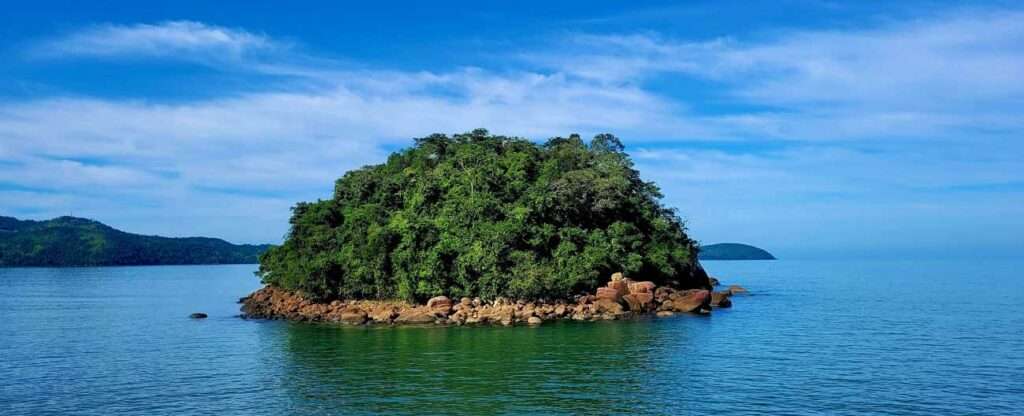 Ilha em Ubatuba - Foto: Henrique Assis – Pexels